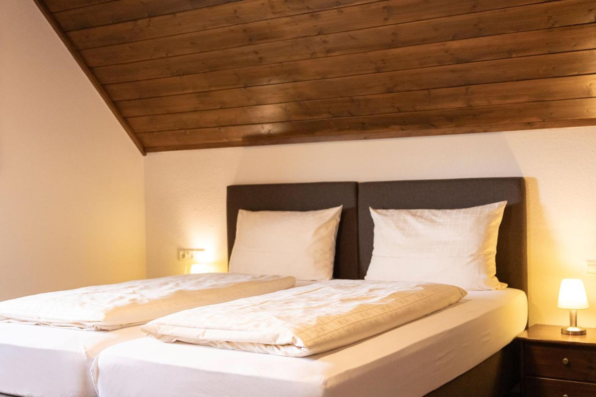 Altbau Gasthaus Amboss Grunkraut Esterno foto